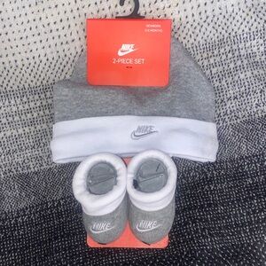 Nike Gray & White Newborn Hat and Booties 2-Piece Set